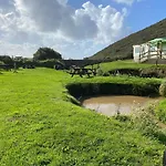 Morwenna Lodge