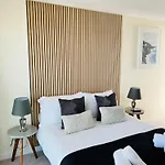 Lowen, 1 Lusty Glaze, Newquay, Cornwall