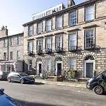Joivy Splendid Flat Near Edinburgh Castle