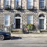 Joivy Splendid Flat Near Edinburgh Castle