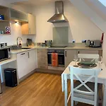 Apartment - Centre Of Swanage Stunning Sea Views