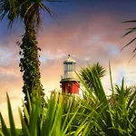 Charming Sea Haven House, Close To The Marina