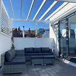 55 High Street - Designer House By Sea