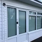Woodland Views Central Heated Cabin