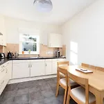 Joivy Modern Flat With Free Parking