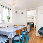 Quirky 1 Bedroom Apartment In Kemptown
