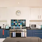 Quirky 1 Bedroom Apartment In Kemptown