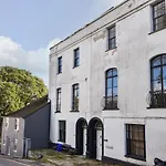Flat 3, St Agnes House