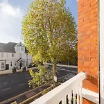 Flash Sale Hove 1 Bedroom Flat Bn329Dav06