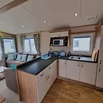 Cosy Caravans Meadow View