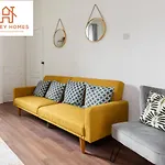 Stanley House - 7 Doubles! - Parking! - City Links By Hinkley Homes Short Lets & Serviced Accommodation