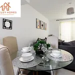 5 Beds - Free Gated Parking - City Centre - By Hinkley Homes Short Lets & Serviced Accommodation