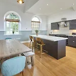 Host & Stay - Dunsley Chapel