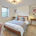 Host & Stay - Dunsley Chapel
