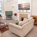 Weymouth Bay Apartment B