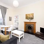 Altido Inviting 2-Bed Apt In Stockbridge