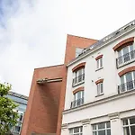 Spacious 2 Bedroom Apartment In Cathedral Quarter