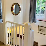 Benwick Cottage - Beachfront Thatched Cottage Set On The Marine Parade With Absolutely Spectacular Sea Views! Sleeps 4