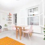 Spacious Apartment In The City Centre