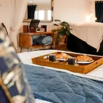 Spacious Sea-View Apt. Overlooking St Ives Bay