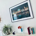 Beautiful Flat Perfect For A Seaside Break!