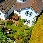 Croyde White House 4 Bedrooms