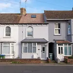 Beauty Close To Coast, Stunning Interior, By Air Premier