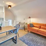 Host & Stay - Curlew House