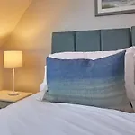 Host & Stay - Jet Cottage
