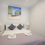Cosy And Spacious House