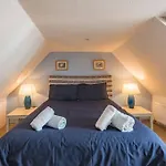 Lighthouse Cottage