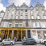 Joivy Stunning Flat Near St Giles Cathedral