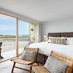 Primero Apartments - Hayle Villas