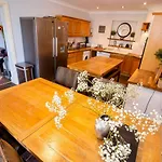 Croyde Beach Haven 5 Bedrooms