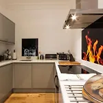 No5 Contemporary Coastal Apartment
