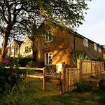 Admiral'S Cottage