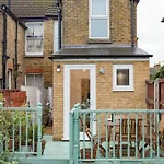 Honeysuckle Cottage