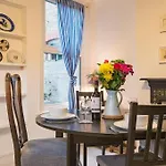 Honeysuckle Cottage