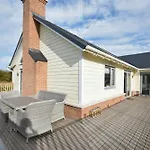 Bowline Cottage