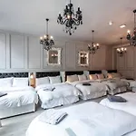 The V.I.P Suite - Sleeps 24! Best For Large Groups
