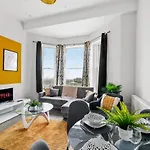 Lovely Margate Apartment 2 With Balcony