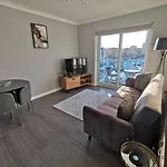 The Quay - Harbour View Apartment - By Tifa Stays