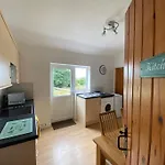 Idyllic Whitby Cottage, With Sea Views, Sleeps 6