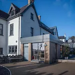 Ocean Cabins No 6 At The Square - Saundersfoot