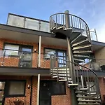 A Cozy Hideaway With Balcony - Close To Beach