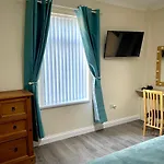 Milburn Cottage 2- Luxury Accommodation