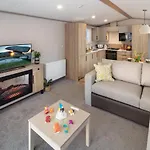Hawthorne Prestige Holiday Home