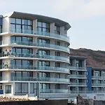 Apartment 22, Horizon View