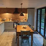 Cosy 2 Bedroom Coach House