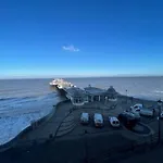 Calm In The Centre Of Cromer!